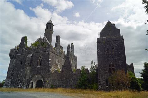 Dromore Castle and lake stock image. Image of history - 21018485