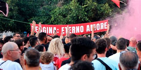 Reggina La Nuova Fenice Amaranto In D Girone Calendario E Data D Esordio