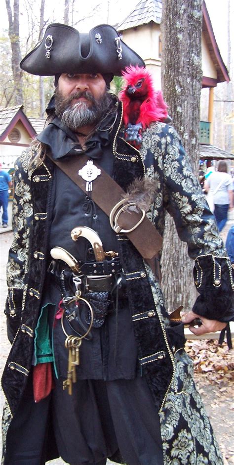 Pin By Clida Taggart On Renaissance Faire Costume Pirate Outfit Renaissance Pirate Pirate