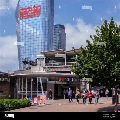 Blackfriars Station, London Stock Photo - Alamy