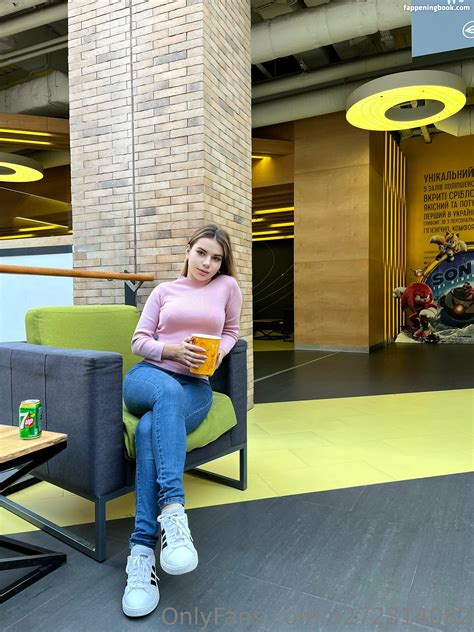 Lucky Ashley Nude OnlyFans Leaks Fappening FappeningBook