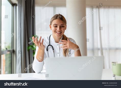 Blonde Doctors With Technologies Images Stock Photos Vectors Shutterstock