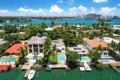 South Beach Waterfront Property In Exclusive Gated Hibiscus Island