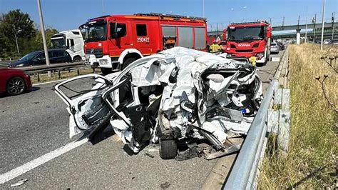 S8 Warszawa Zderzenie kilku aut i korek w kierunku Białegostoku TVN