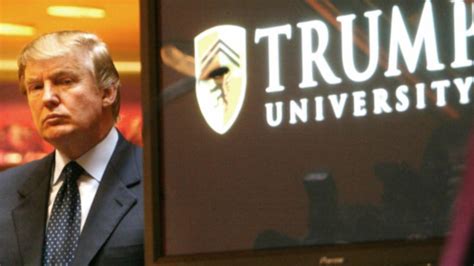 Trump University ของมหาเศรษฐีโดนัลด์ ทรัมพ์ โดนฟ้องเรื่องโฆษณาเกินจริง