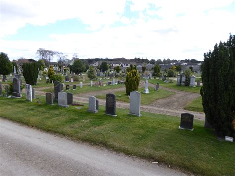 Visitors are complaining about the maintenance at elgin mills cemetery 34