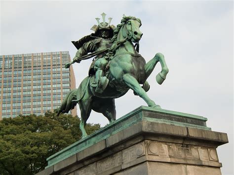 江戸城の写真：楠木正成像[しろやまさん] - 攻城団