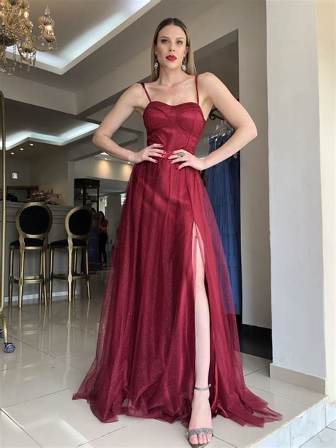 Vestido De Festa Longo Em Lurex Top Corselet E Costas Tran Adas E Saia