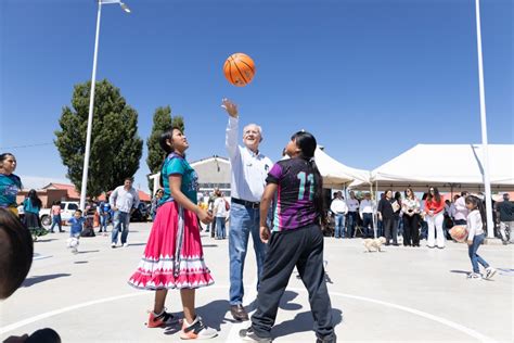 Inauguran cancha de usos múltiples en la colonia Rayénari en Cuauhtémoc