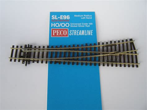 Peco Streamline Code 100 Insulfrog Medium Radius Left Hand SL 96