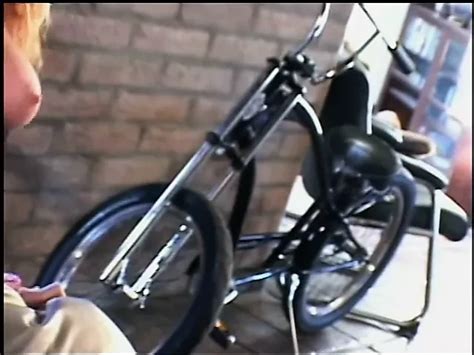 Lucky Stud Loving It As He Takes Turn Fucking Tow Sexy Babes Blowjob Blowjob Porn XHamster