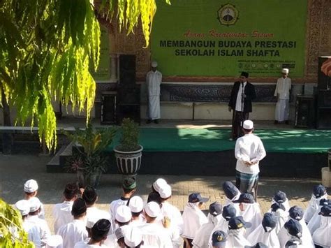 Hari Santri Implementasi Kehidupan Di Sekolah Sekolah Islam Shafta Surabaya