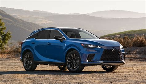 Lexus Rx Drive Confidently Into The Modern Era Motory News