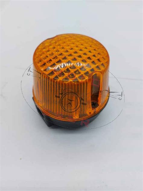 Поворотник на мотоцикл Иж картошка, без стойки купить с доставкой