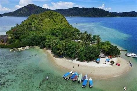 Exploring Mandeh Island The Raja Ampat Of West Sumatra Times Indonesia