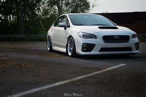 Subaru WRX STI VA White Work Emotion D9R Wheel Front