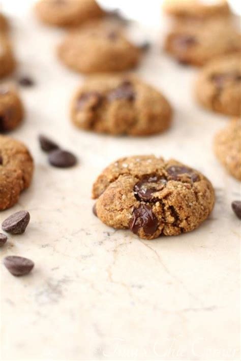 Paleo Chocolate Chunk Cookies Tinas Chic Corner