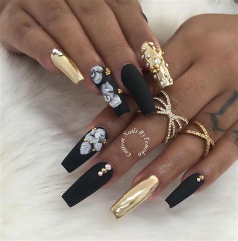 21 Gold Nail Designs For Elegance And Inspiration Inspired Beauty