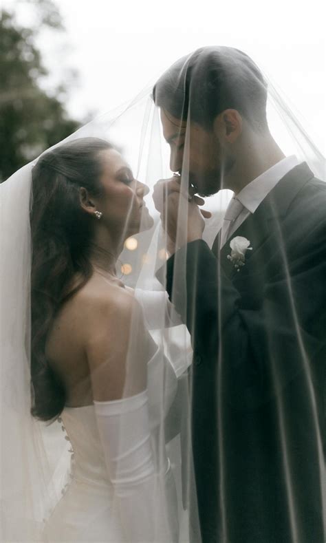 Hot+Kissing+Gif Photos, Download The BEST Free Hot+Kissing+Gif Stock