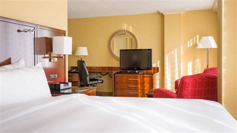 Hotels in Uptown Houtson, Texas | Houston Marriott West Loop by The ...