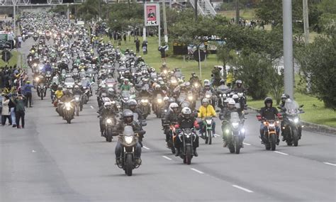 Bolsonaro Participa De Motociata Em Florian Polis Apoiadores Veja