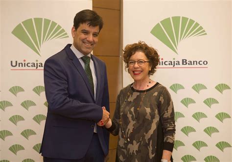 Unicaja y los ópticos optometristas de CyL renuevan convenio