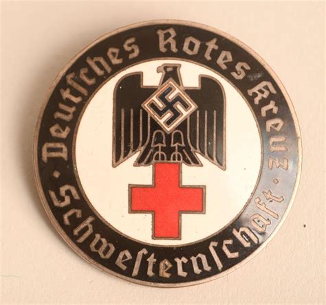 Regimentals GERMAN WWII RED CROSS ACTIVE MEMBERSHIP BROOCH FOR A RED