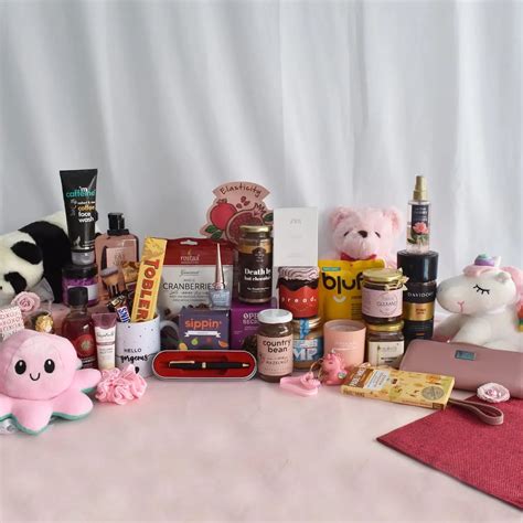 Make Your Own Hamper International Female Gifts By Rashi