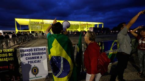 Miles De Brasileños Salieron A Las Calles Para Exigir La Renuncia De