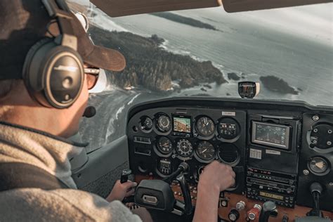 Come Si Diventa Pilota Di Aereo Civile E Sino A Quando Possibile Provarci