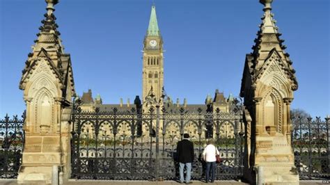 In Pictures Ottawa Shootings Aftermath Bbc News