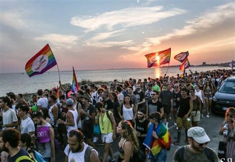 Gallipoli Buttafuori Insulta Un Gruppo Di Ragazzi Gay E Transgender Gay It