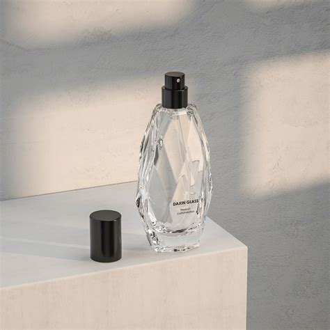 Supply 30ml 50ml 100ml Rhombic Shaped Perfume Bottle Wholesale Factory Xuzhou Daxin Glass