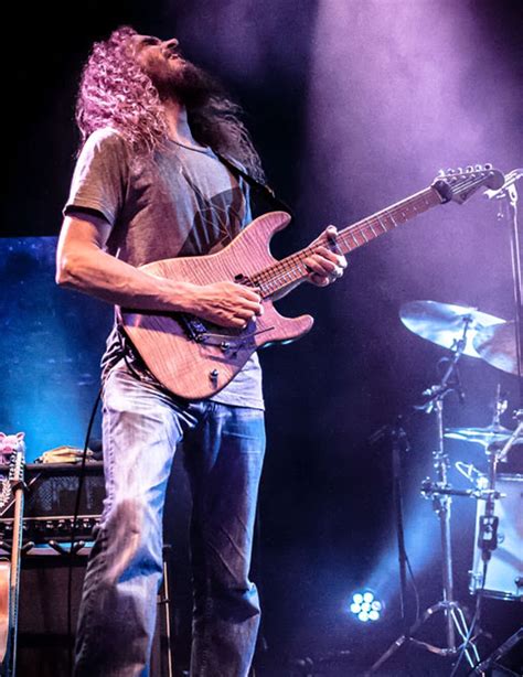 Guthrie Govan 9