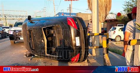 Hoy Tamaulipas Volcadura En Tamaulipas Ebrio Vuelca Y Choca Automovil