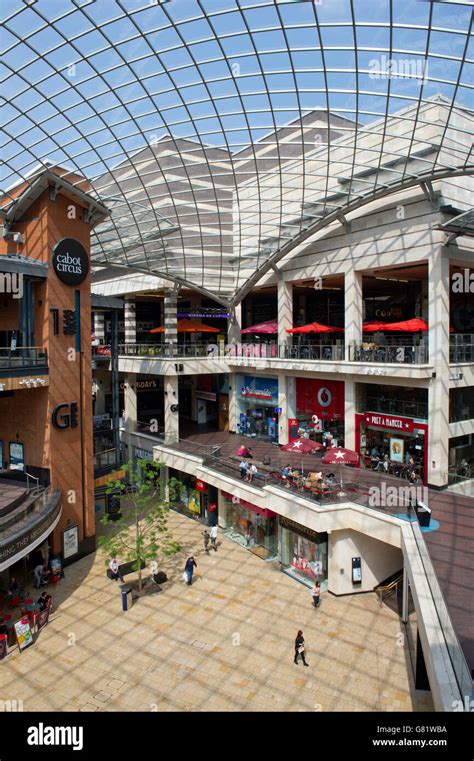 Broadmead shopping centre in bristol hi-res stock photography and ...