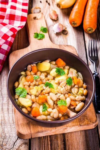 Rago T De L Gumes Aux Haricots Blancs Pommes De Terre Carottes Mise Au