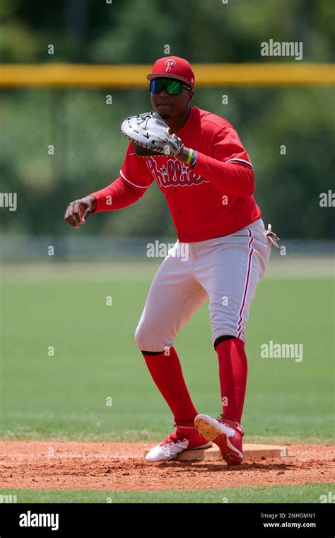 Fcl Phillies First Baseman Felix Reyes 2 Waits For A Throw During A Florida Complex League