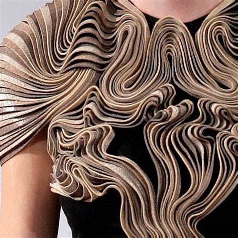 Iris Van Herpen Arte T Xtil Detalhes De Moda Texturas