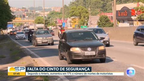 Vídeo Acidente de trânsito sem cinto de segurança Bom dia SP G1