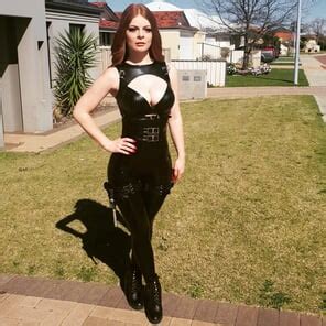 These Hotwives Are Ready For A Bull Porn Pic