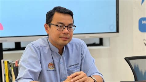 Jempol FB Messenger Nightmare Elderly Man Loses RM To Woman After Naked Video Call