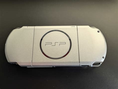Ігрова приставка Sony PSP 3000 silver: 3 300 грн. - Приставки Киев на Olx