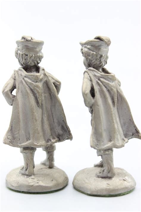 Pair Of Small Vintage Heavy Pewter Hobbit Lord Of The Rings Like