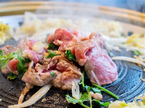 秘伝の粉で味わう中国式焼肉とは？ 池袋のガチ中華『チチハル焼肉』が激ウマすぎた｜ニフティニュース