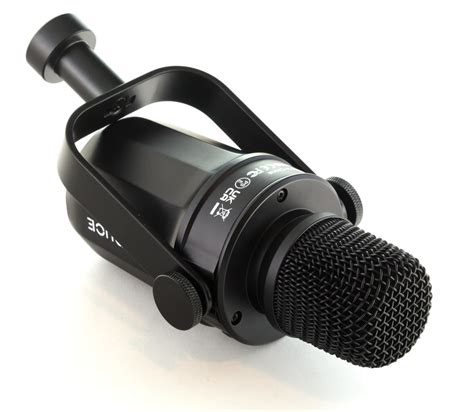 Fduce Sl In Test Microphone With A Lot Of Metal Xlr And Usb