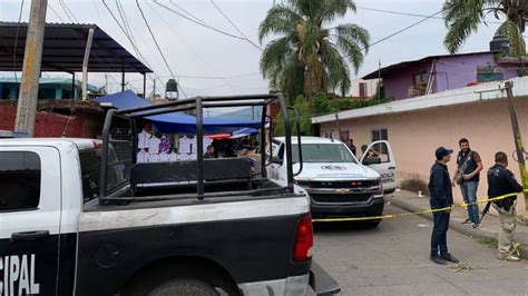 Periódico Síntesis On Twitter Michoacán 🚨 Balacera En Tianguis De