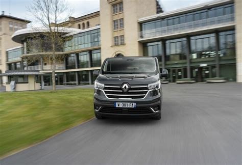 Images Test Renault Trafic Spaceclass Dci Edc Essai Du