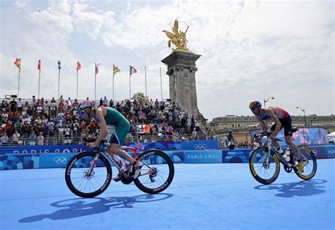 Jo Triathlon En Vid O La Fabuleuse Arriv E De Cassandre Beaugrand