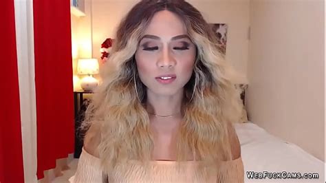 Blonde Shemale Wanks Off In Chair In Front Of Webcam Xxx Mobile Porno Videos Movies